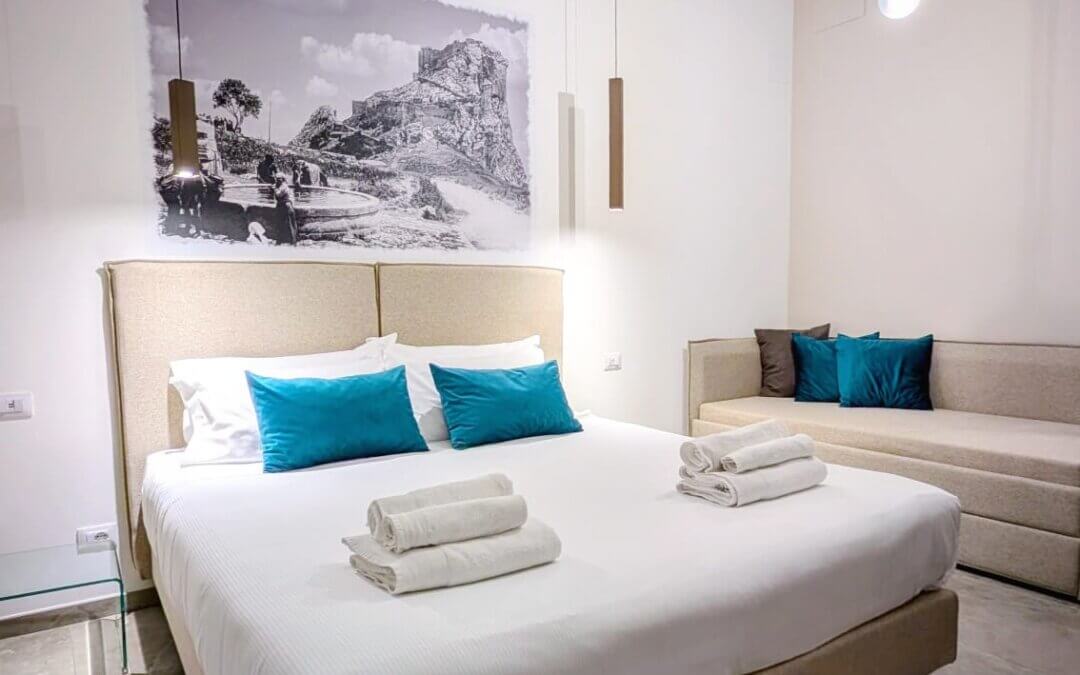 Camera confortevole e moderna presso l'hotel Manfredomus a Mussomeli, Sicilia.